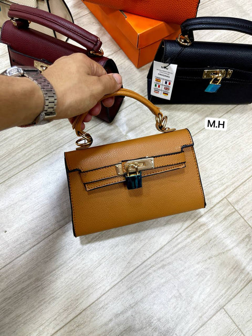 حقيبة يد نسائية صغيرة فخمة بقفل معدني أنيق