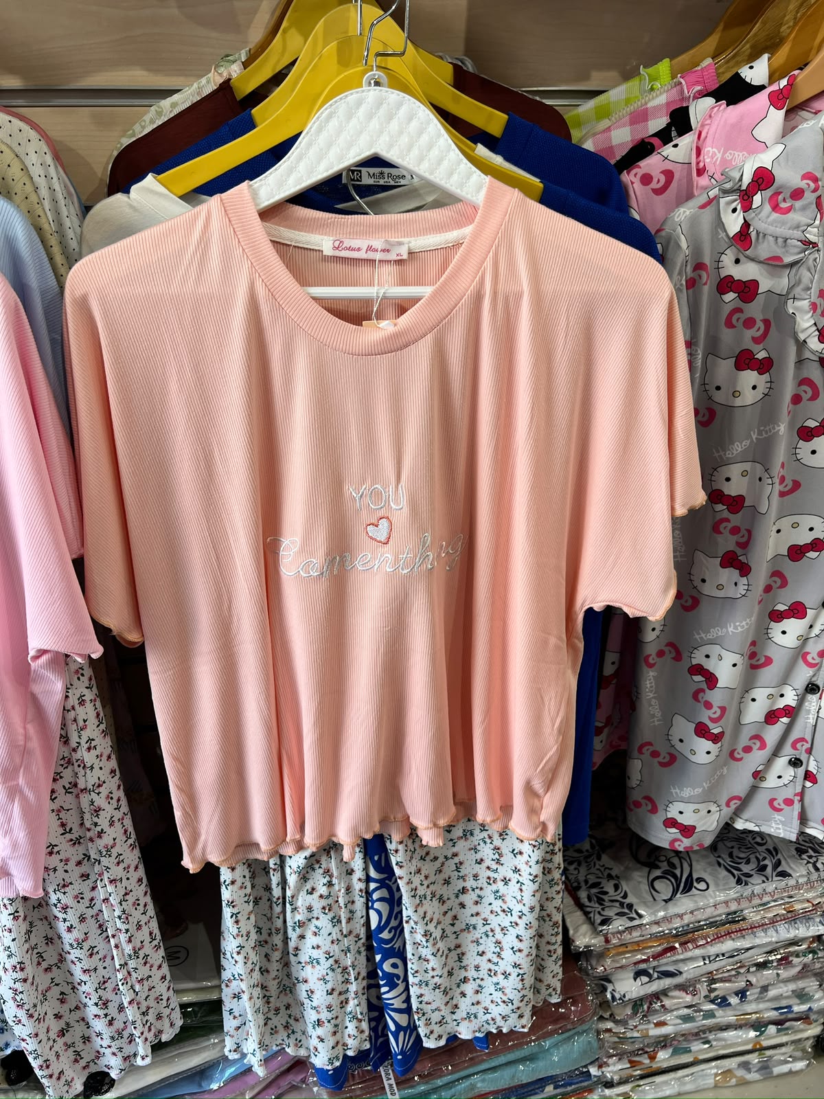 بيجامة صيفية قطنية قطعتين بنقشة الوردة  🌸✨